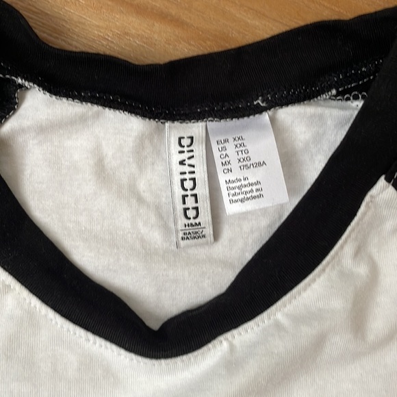 HM Raglan Cropped Tee - Picture 5 of 7